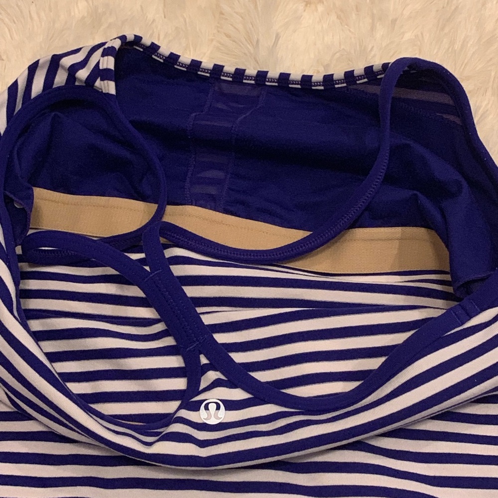 Lululemon athletica sports tank top blue stripes - Picture 6 of 7